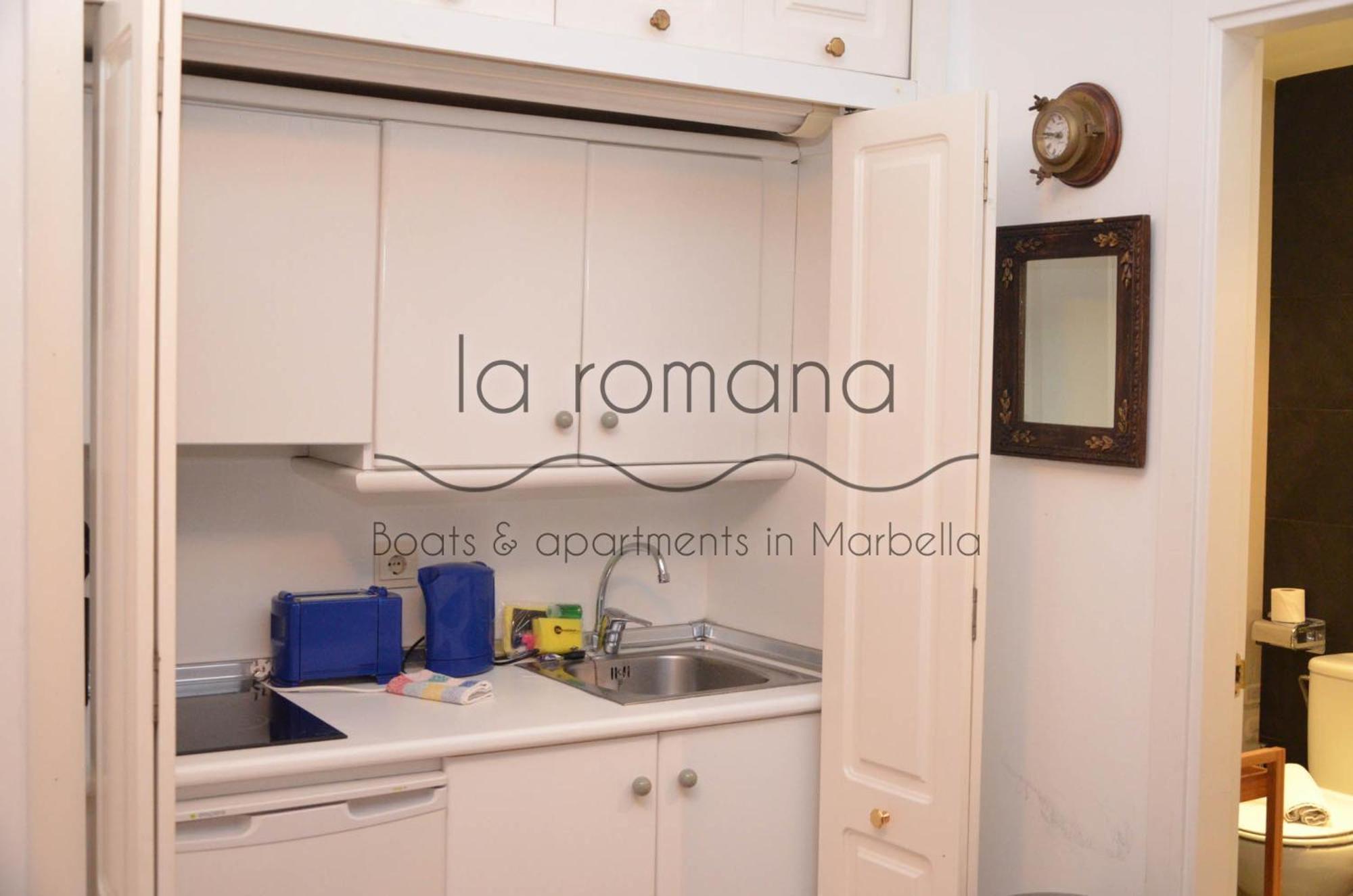 Laromanamarbella Punto Es ภายนอก รูปภาพ